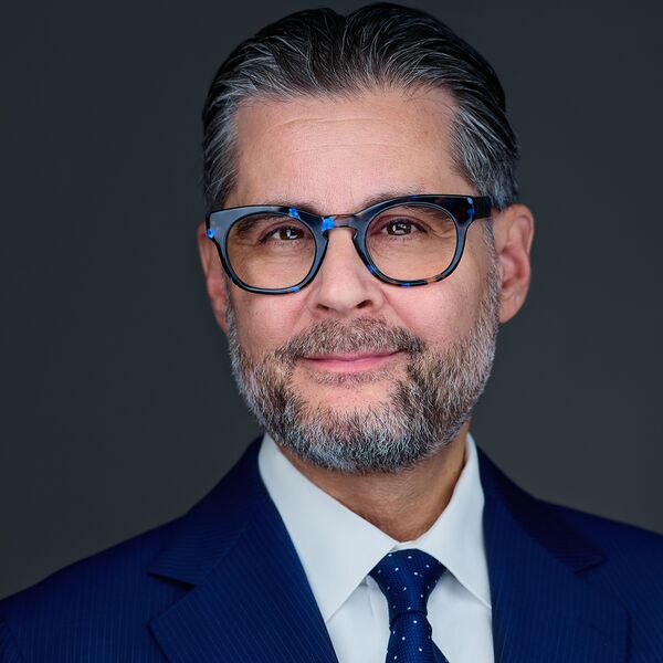 File:Craig Rothfeld.jpg